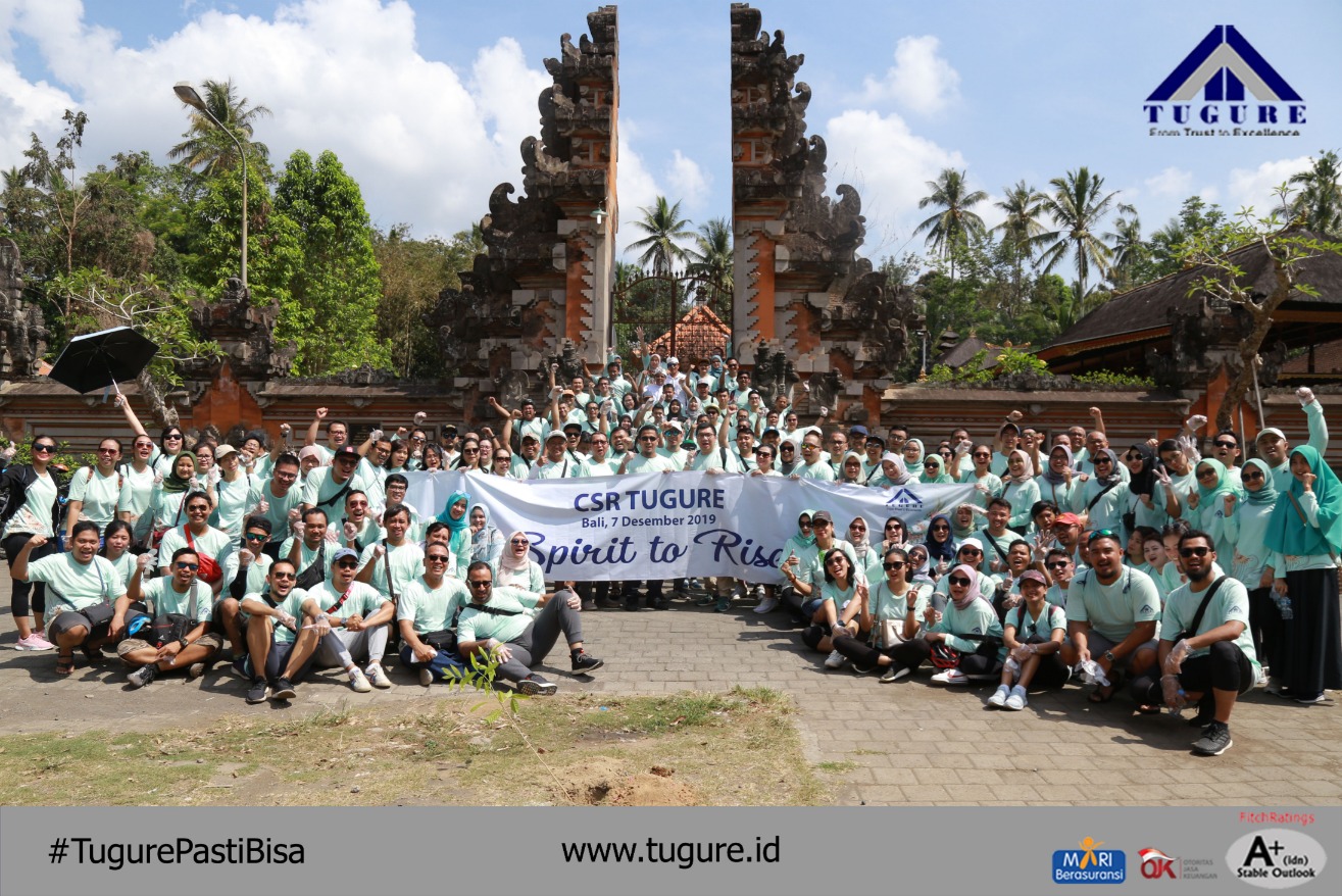  Tugure Tanam Pohon Disela Kegiatan Team Building 2019