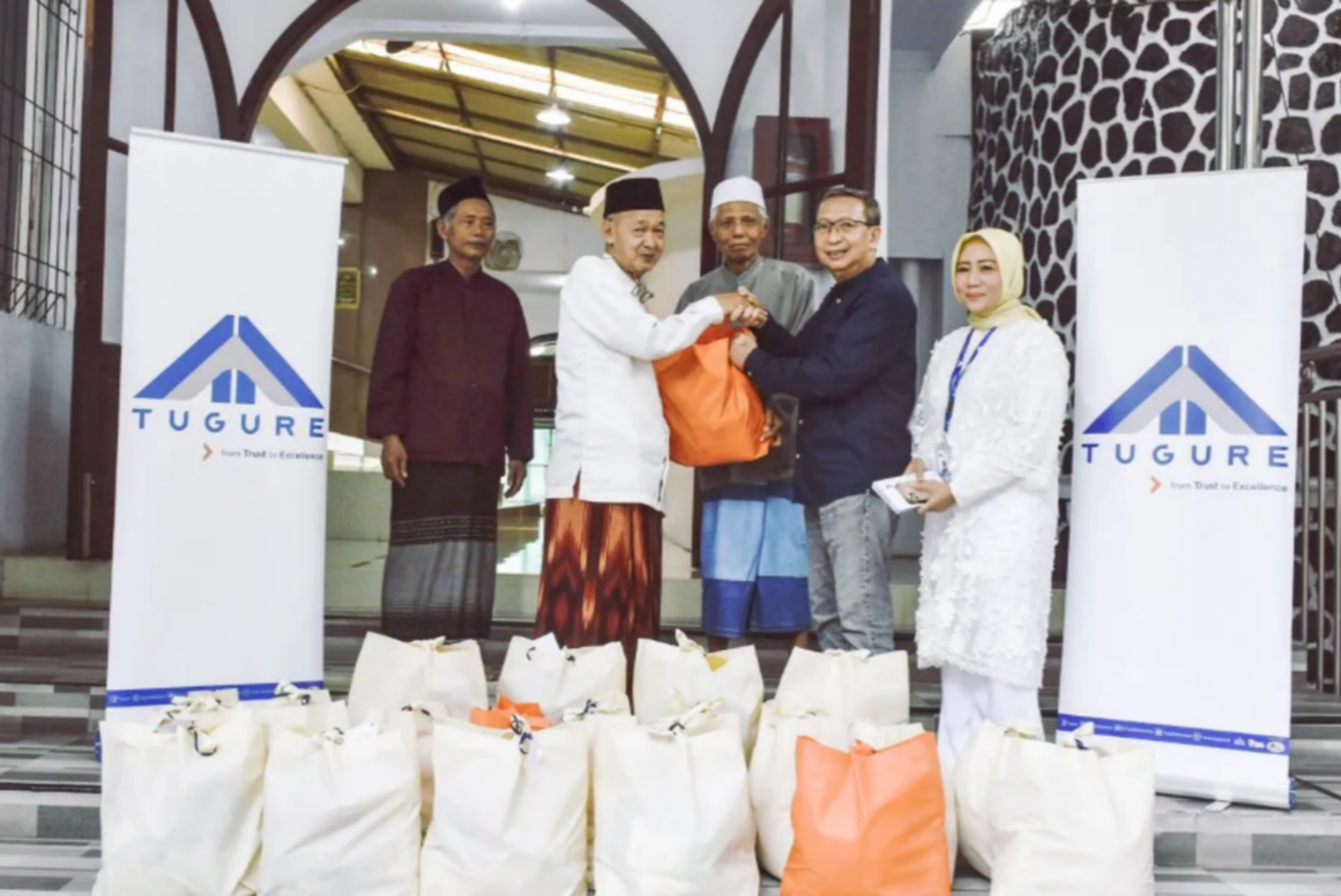Ramadan Blessings, Tugure Distributes Hundreds of Groceries Packages and Donations
